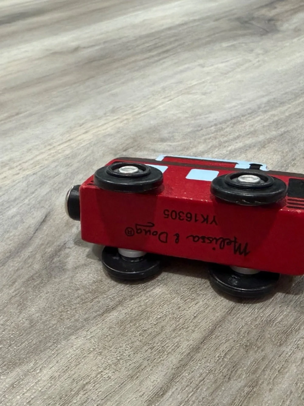 Melissa & Doug Wooden Magnetic Train Cars Lot of 4